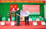 Bộ Tư lệnh Quân khu 7 trao 500 phần quà tại huyện Cần Đước