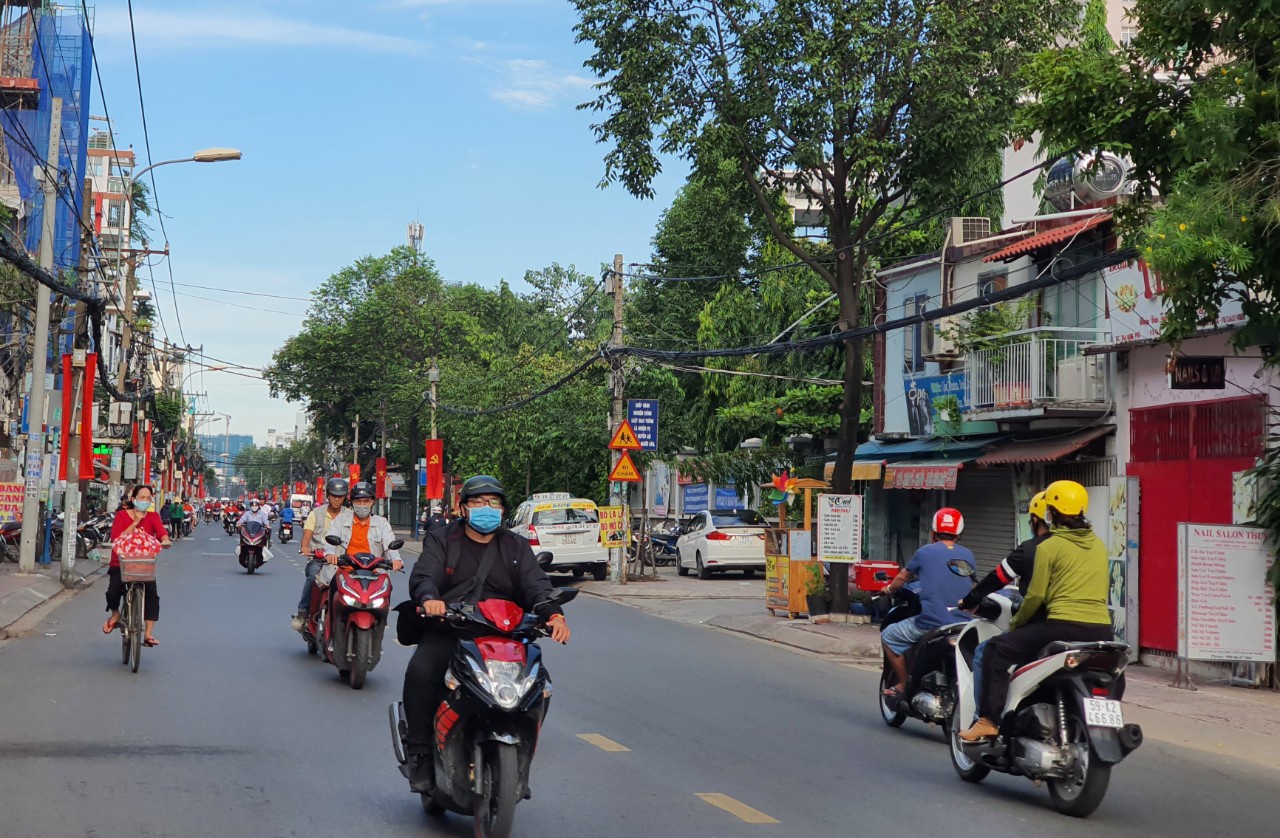 TP.HCM sau ngày 30/9: Đừng nóng vội chen chân ngoài đường kẻo hối không kịp