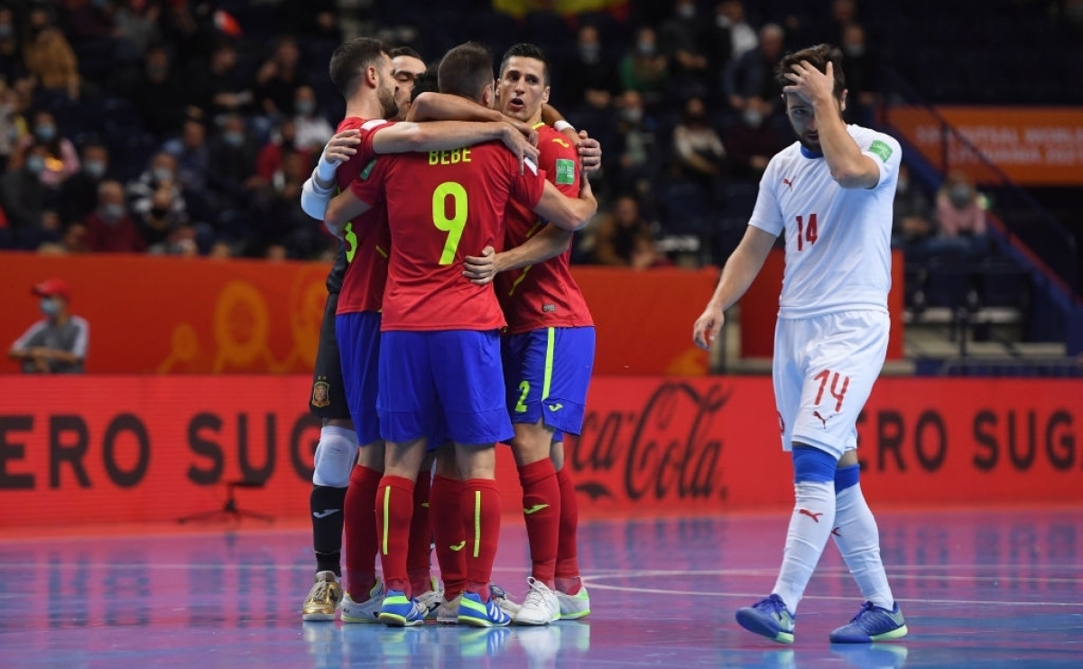 Tây Ban Nha thể hiện sức mạnh của đội tuyển Futsal số 1 thế giới. (Ảnh: Getty). 