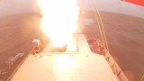 Tàu hộ vệ tên lửa Nga phóng tên lửa Kalibr tiêu diệt mục tiêu trên biển Caspi
