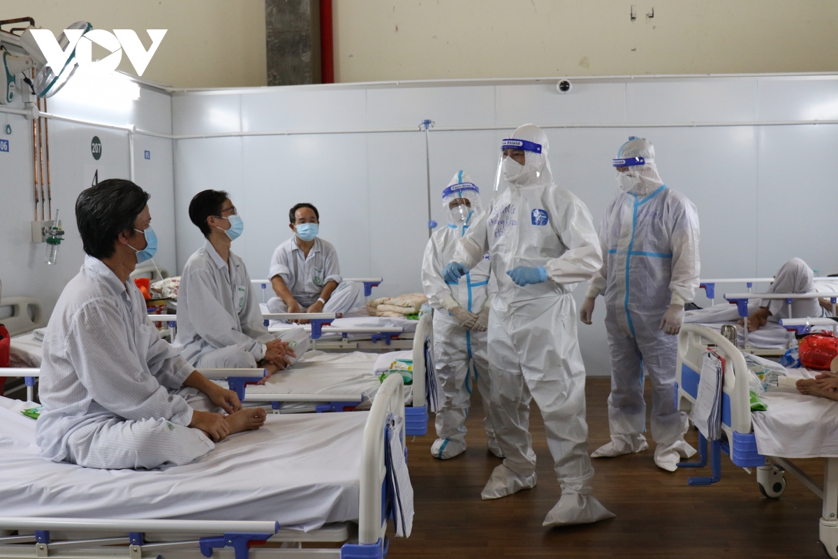 Covid quay trở lại lần thứ 4: Chiến lược vaccine là then chốt, trọng yếu