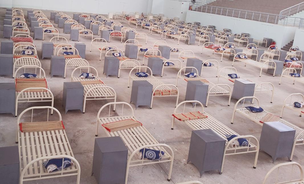 Covid-19 miền Tây: Số ca mắc trong cộng đồng gia tăng, lập nhiều bệnh viện dã chiến Bên trong bệnh viện dã chiến tỉnh Sóc Trăng. Ảnh TRẦN THANH PHONG