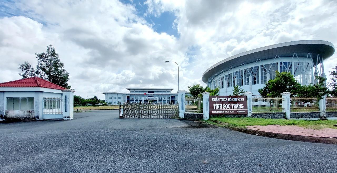 Covid-19 miền Tây: Số ca mắc trong cộng đồng gia tăng, lập nhiều bệnh viện dã chiến Trụ sở Tỉnh đoàn Sóc Trăng được trưng dụng làm bệnh viện dã chiến. Ảnh TRẦN THANH PHONG