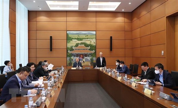 Họp Quốc hội: Gỡ vướng trong khen thưởng đại biểu dân cử