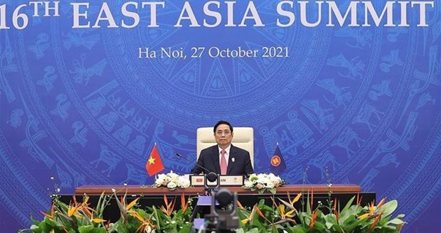 PM attends 16th East Asia Summit Prime Minister Pham Minh Chinh attends the 16th East Asia Summit on October 27 (Photo: VNA)