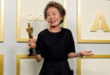 Hàn Quốc trao Huân chương Văn hóa cho sao đoạt giải Oscar Youn Yuh Jung