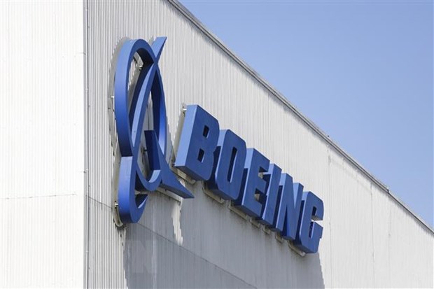 Biểu tượng Boeing tại nhà máy ở Renton, Washington, Mỹ. (Ảnh: AFP/ TTXVN)