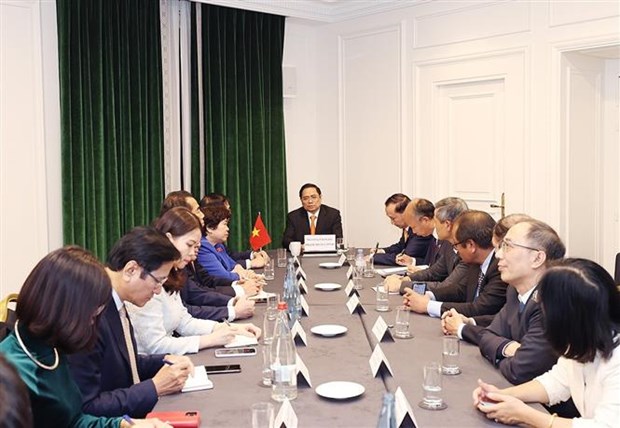 Prime Minister Pham Minh Chinh works with Vietnamese ambassadors to European countries (Photo: VNA)