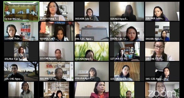 Mother language training courses help promote Vietnamese culture abroad The second course for Vietnamese teachers in Europe and North America kicks off virtually on November 6. (Photo: baoquocte.vn)