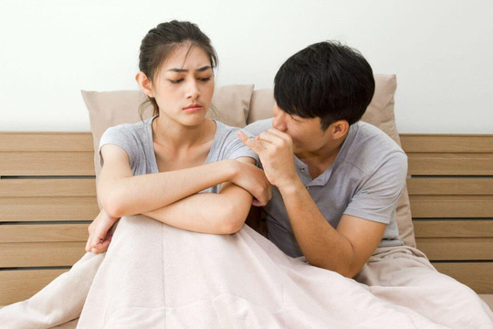 Ghen chi với ông chồng… tỉnh bơ Khi chị sắp "nổ tung" thì anh chủ động khơi chuyện. Ảnh mang tính minh họa