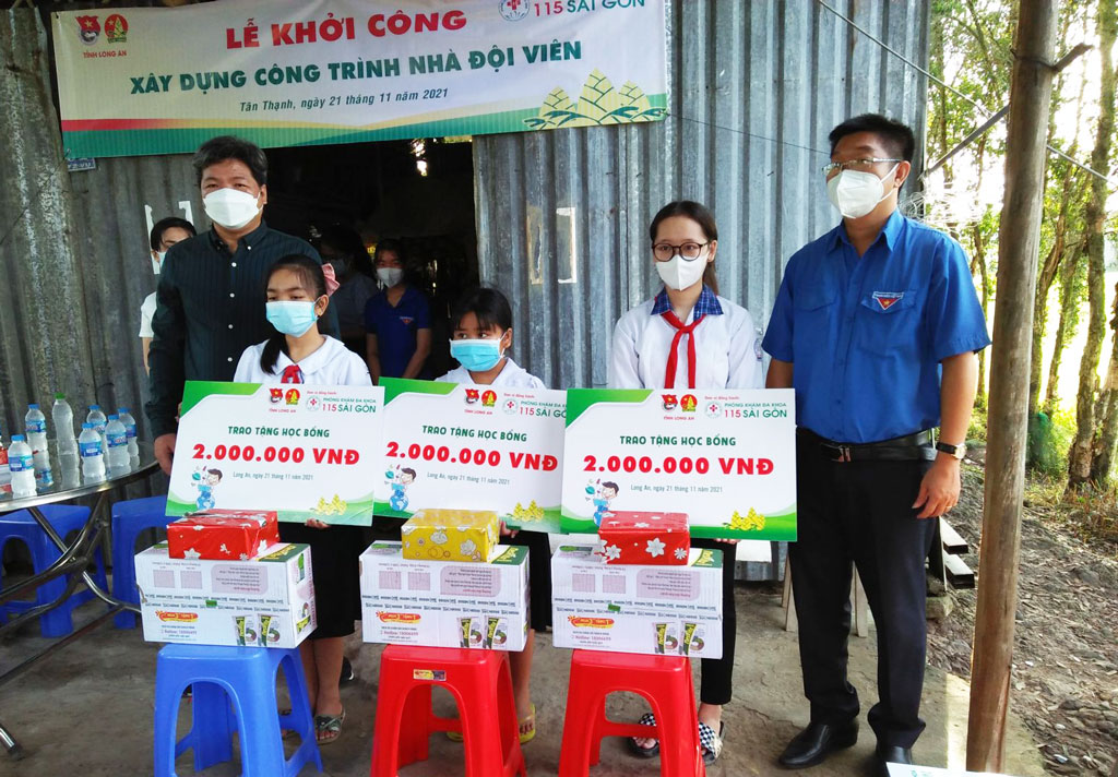 Khởi công xây dựng công trình Nhà Đội viên