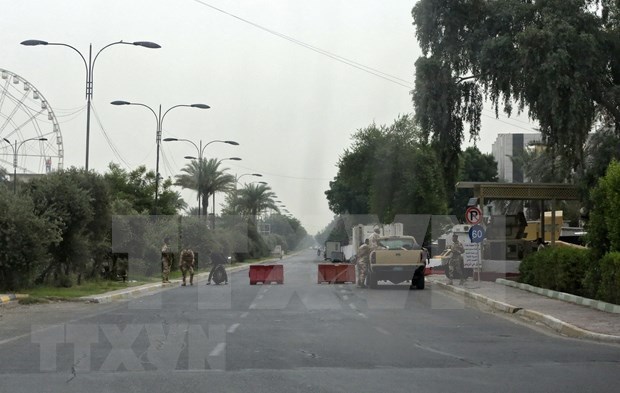 Vietnam backs efforts to support Iraq in addressing challenges A military roadblock near the green zone in Baghdad, Iraq. (Photo: AFP)