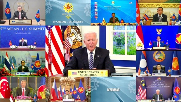 US proposes in-person summit with ASEAN in January 2022 The ASEAN-US summit held virtually in late October. (Photo: AFP/VNA)