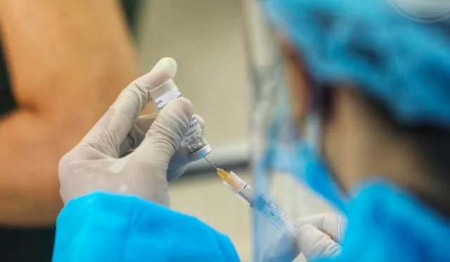 Bộ Y tế: Nguy cơ biến chủng Omicron xâm nhập vào Việt Nam rất lớn, các địa phương phải quyết liệt phòng chống