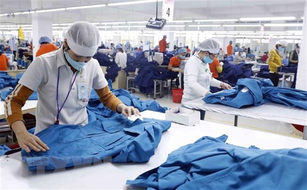 A garment factory in My Hao district of Hung Yen province. (Photo: VNA)]