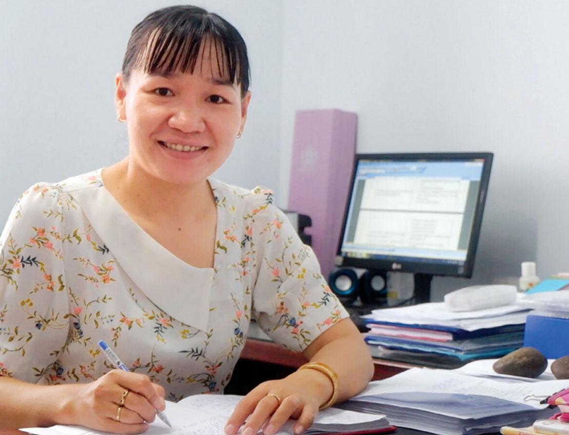 Chị Trần Thị Phương Uyên - điển hình tiêu biểu trong phong trào thi đua Phụ nữ tích cực học tập, lao động sáng tạo, xây dựng gia đình hạnh phúc