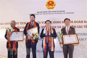 Chủ tịch Quốc hội gặp gỡ lãnh đạo các Hội hữu nghị Ấn Độ - Việt Nam