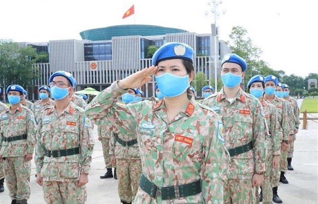 Vietnam preparing personnel for higher posts in UN peacekeeping missions Vietnamese UN peacekeepers (Photo: VNA)