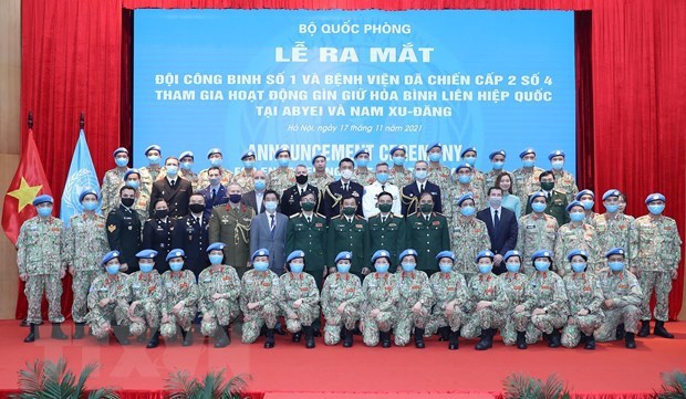 Vietnam preparing personnel for higher posts in UN peacekeeping missions Vietnam's sapper unit No.1 and level-2 field hospital No.4 make their debut (Photo: VNA)