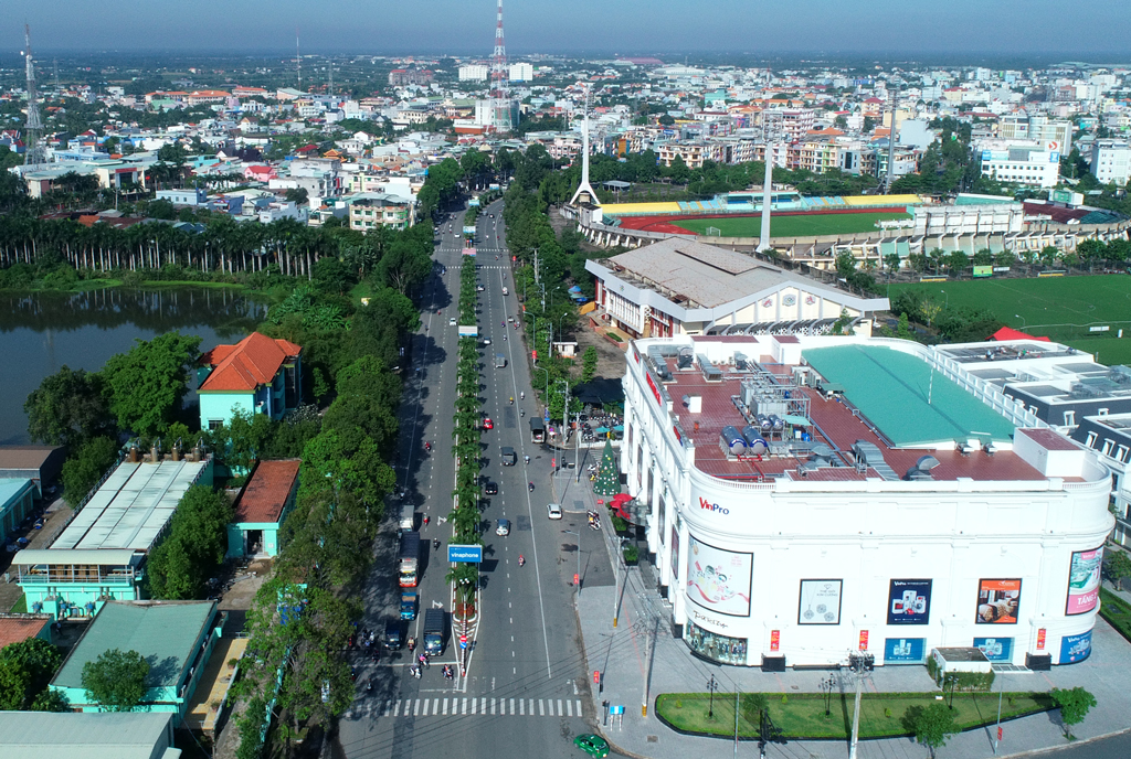 Tan An developed into a smart, modern, friendly, ecologically sustainable city Tan An City strives to basically fulfill the criteria of a grade-I city by 2025
