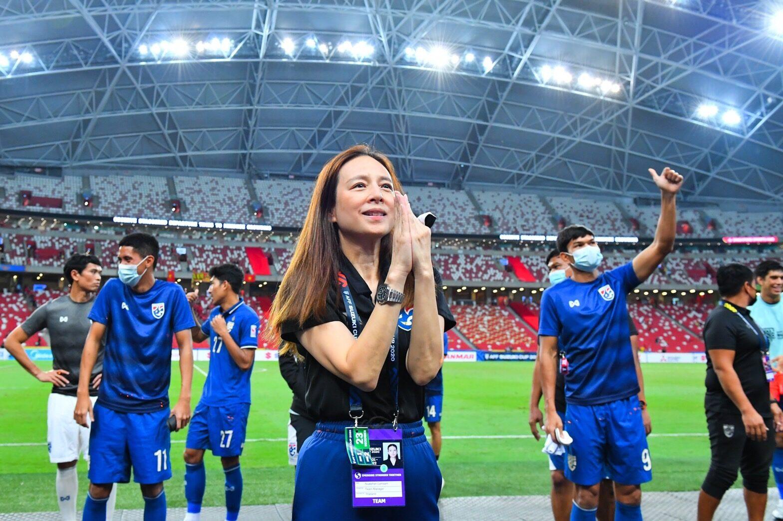 Nữ trưởng đoàn Nualphan Lamsam, đã được báo giới khu vực ca ngợi là ‘cầu thủ’ tuyển Thái Lan xuất sắc nhất AFF Cup 2020. FACEBOOK