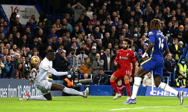 Salah ghi bàn nâng tỷ số lên 2-0 trong trận Chelsea hòa Liverpool 2-2 (Nguồn: Getty)