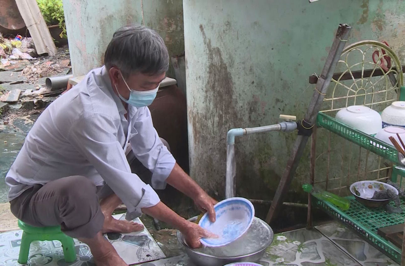 Người dân vùng hạ của huyện Cần Giuộc đã có nước sạch sử dụng