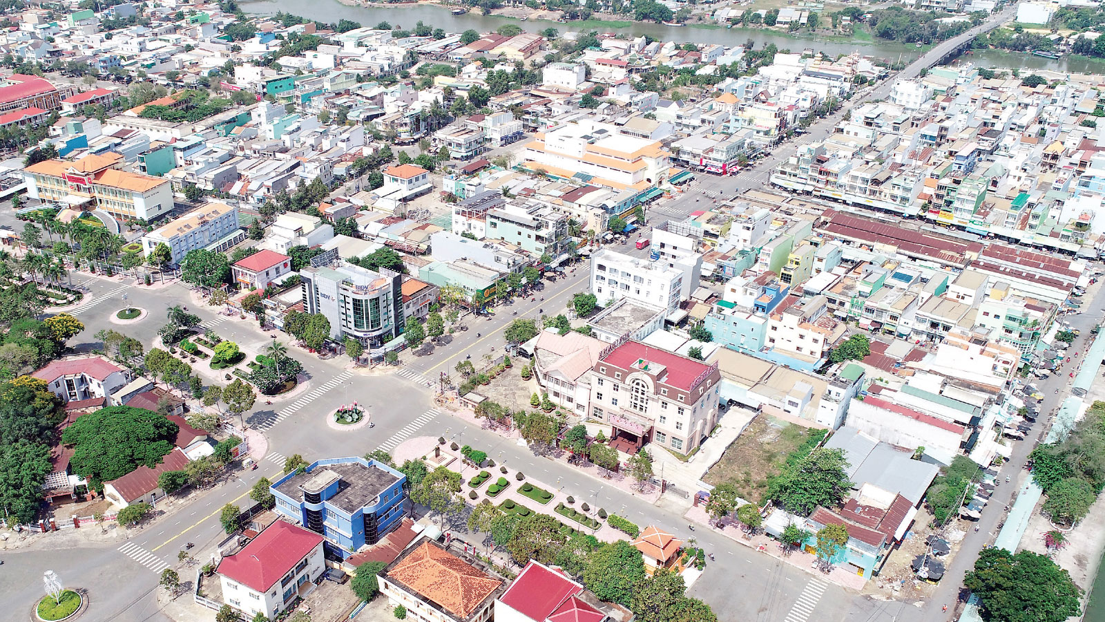 Thị xã Kiến Tường khẳng định vị thế đô thị trung tâm vùng Đồng Tháp Mười