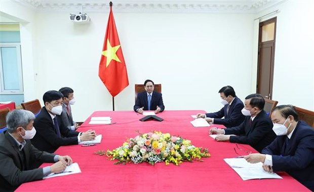 Government leaders of Vietnam, China hold phone talks