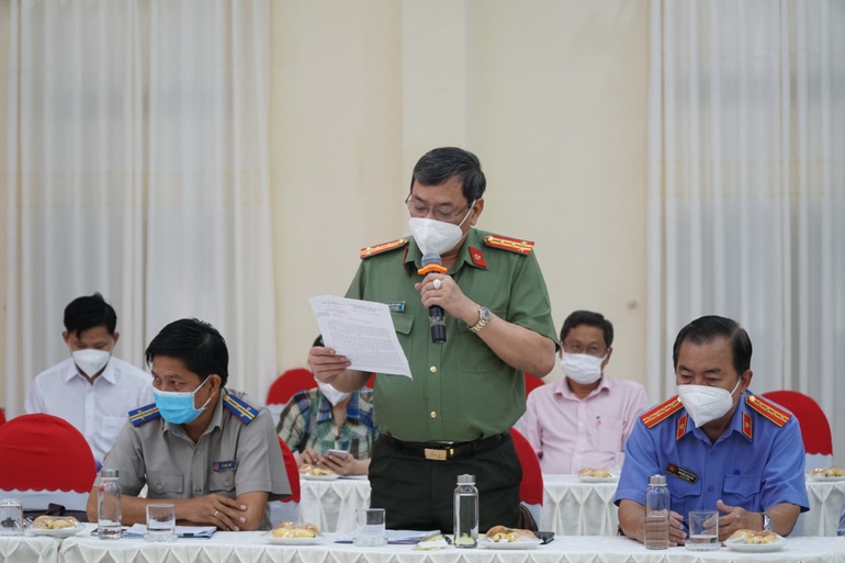 In 2022, Long An strives for economic growth rate of 6.5 – 7 percent Representatives of the departments and branches informs to clarify some information that reporters and journalists raised