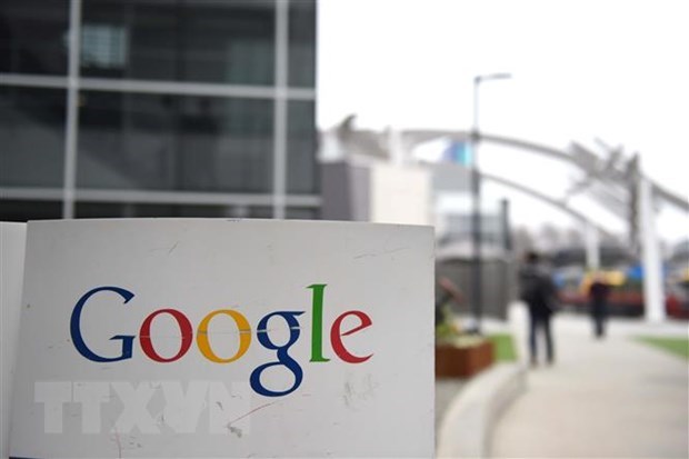 Biểu tượng Google tại trụ sở ở Mountain View, California, Mỹ. (Ảnh: AFP/TTXVN)