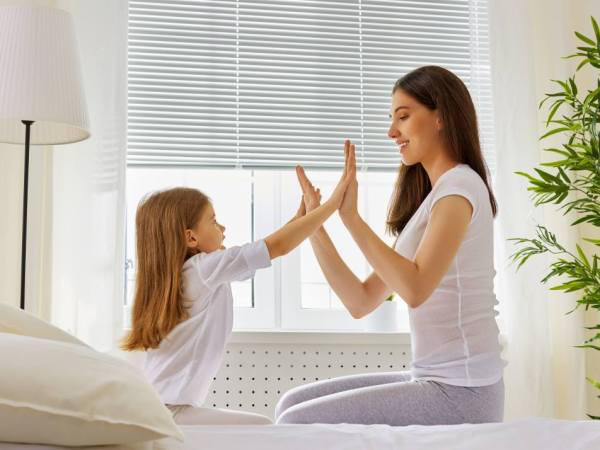 Tiểu dắt ban ngày ở trẻ, bác sĩ nhi khoa chỉ cách xử trí đúng