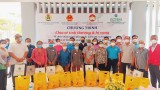 VWS hỗ trợ khám bệnh, tặng quà tết cho 400 hộ khó khăn huyện Bình Chánh