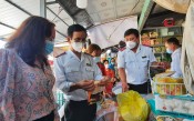 Kiểm tra an toàn thực phẩm dịp tết tại Tân Hưng, Kiến Tường