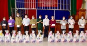 Hội Cựu chiến binh tỉnh tặng 400 suất quà tết