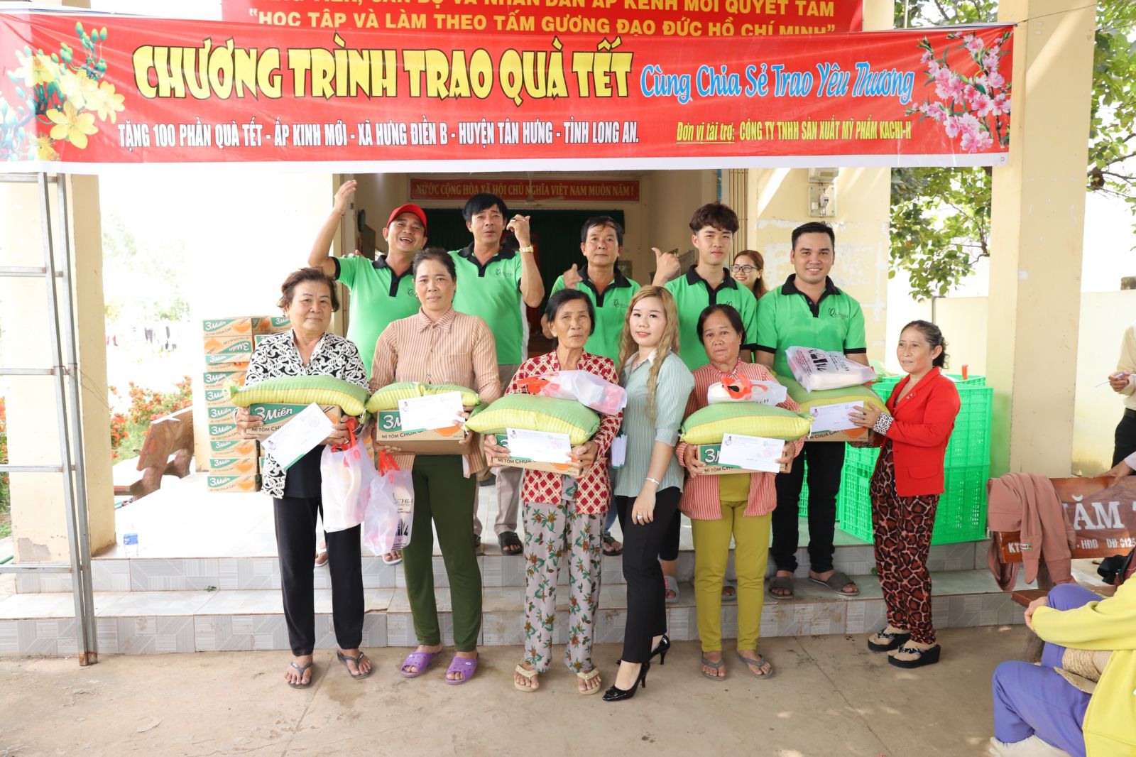 Nhà máy sản xuất mỹ phẩm Kachi-H đồng hành với phái đẹp