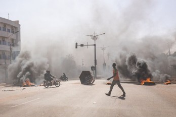 Có dấu hiệu đảo chính ở Burkina Faso, tổng thống bị quản thúc
