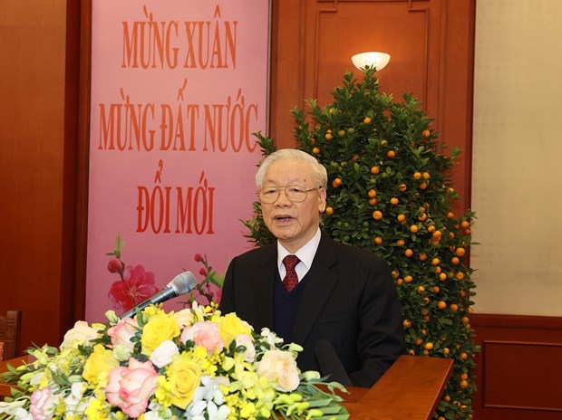 Tổng Bí thư Nguyễn Phú Trọng chúc Tết các đồng chí lãnh đạo và nguyên lãnh đạo Đảng, Nhà nước. (Ảnh: Trí Dũng/TTXVN)