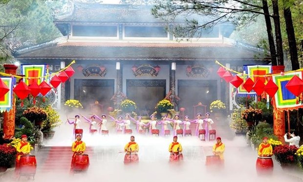 Thua Thien – Hue festival commemorates ancestors’ merits The two-day event features a wide range of activities (Photo: VNA)