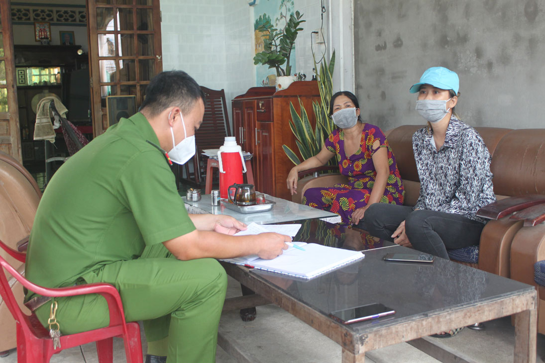 Để 'tín dụng đen' không còn đất sống - Biến tướng và những hệ lụy của 'tín dụng đen' (Bài 2)