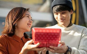'Ngoại tình tư tưởng' với bạn thân 'Ngoại tình tư tưởng' với bạn thân