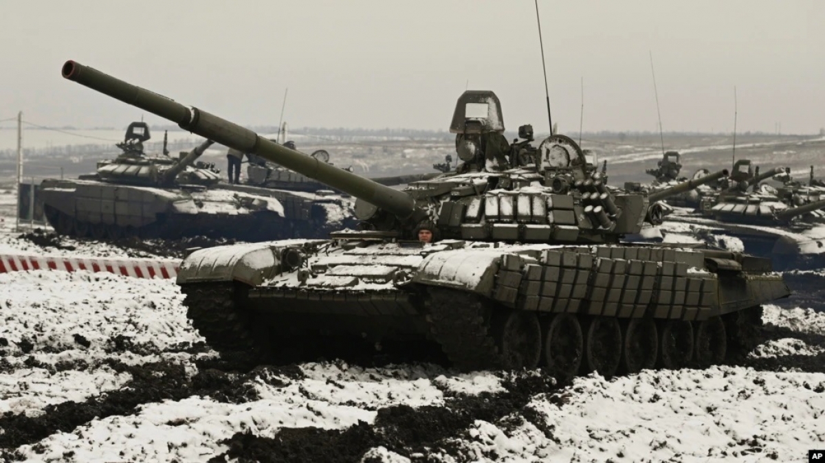 Một xe tăng chiến đấu của Quân đội Nga. Ảnh: AP