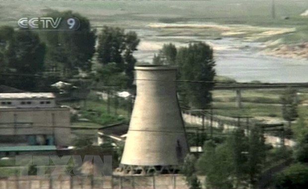 Một tháp làm mát tại tổ hợp hạt nhân Yongbyon ở Triều Tiên. (Ảnh: AFP/TTXVN)
