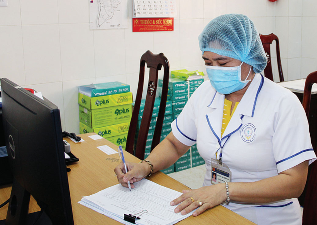 Bác sĩ Nguyễn Thị Thu Thủy luôn cố gắng để hoàn thành xuất sắc nhiệm vụ được giao