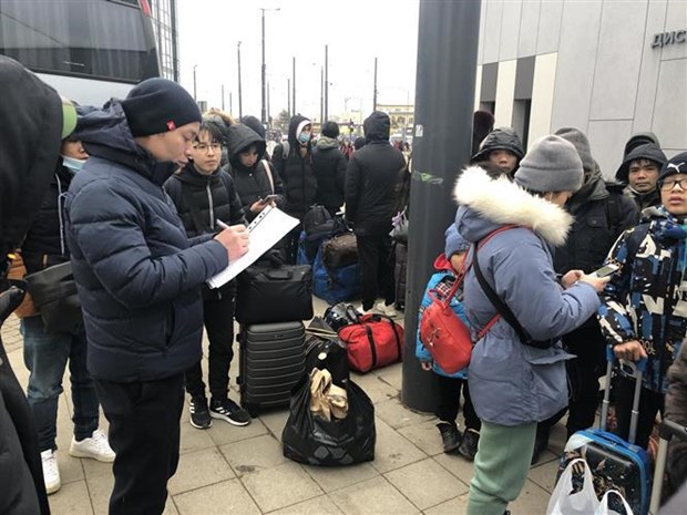 Some 460 Vietnamese moved out of Ukraine: Ministry