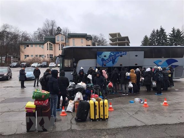 Khoảng 3.500 người Việt đã được sơ tán khỏi vùng chiến sự