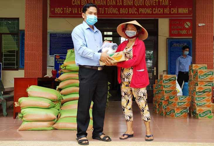 Giữ vững thành tích hoàn thành xuất sắc nhiệm vụ Người dân gặp khó khăn được hỗ trợ kịp thời