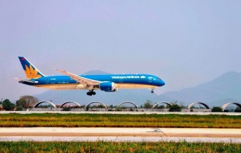 Vietnam Airlines resumes seven domestic routes to serve summer tourism peak