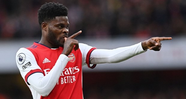 Premier League: Arsenal vượt qua M.U, Chelsea chắc tốp 3