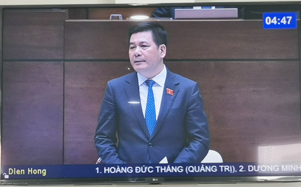 Nghị trường Quốc hội 'nóng' với vấn đề xăng dầu, tiêu thụ nông sản